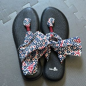 Sanuk yoga sling sandals
